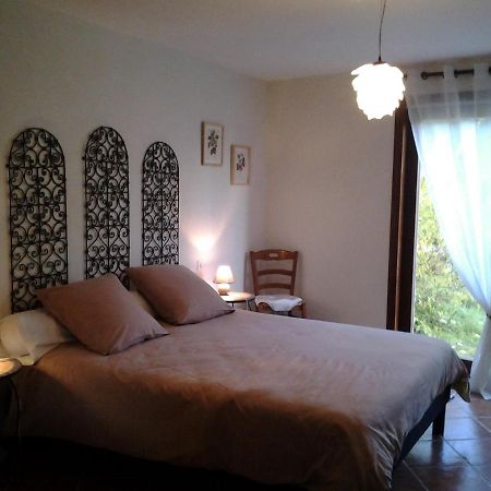 Le Martinou Bed & Breakfast Le Cayrol Bagian luar foto